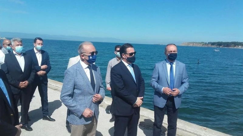 georgiadis-mixaniona3.jpg