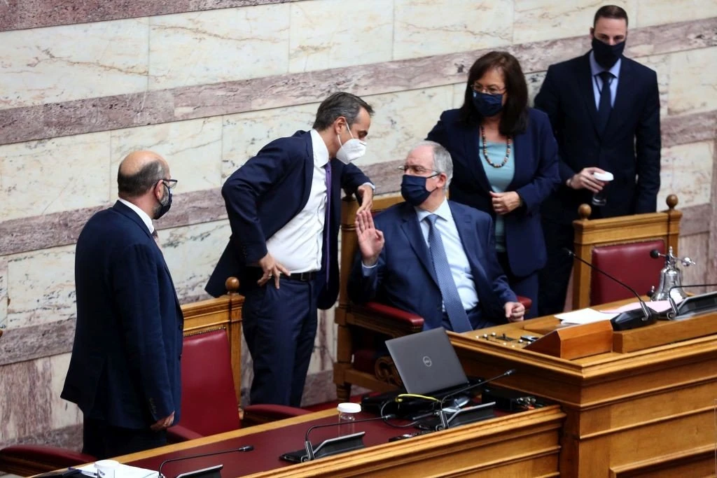 vouli-ergasiaka.jpg