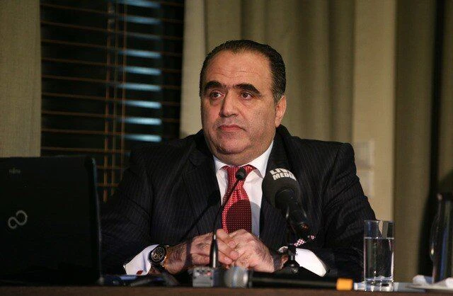 sfakianakis.jpg