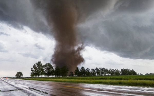 ΗΠΑ: «Καταστροφικές» συνέπειες άφησε ανεμοστρόβιλος στην Οκλαχόμα - Δέκα άτομα τραυματίστηκαν (βίντεο)