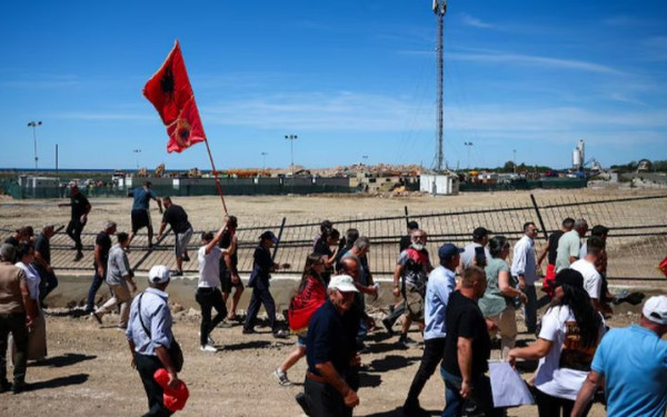 Αλβανία: Εντάλματα για υπόπτους διαφθοράς σε υπόθεση με σύνδεση σε σχέδιο της οικογένειας Τραμπ - Στο μικροσκόπιο τουριστικό project