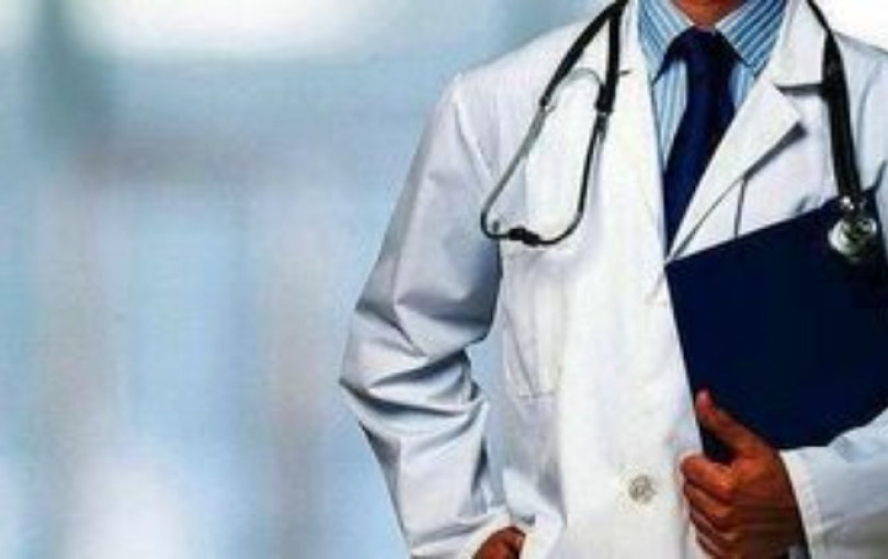 Οι Εβραίοι γιατροί που έγραψαν ιστορία στη Θεσσαλονίκη, μέσα από το αρχείο του Ι.Σ.Θ.