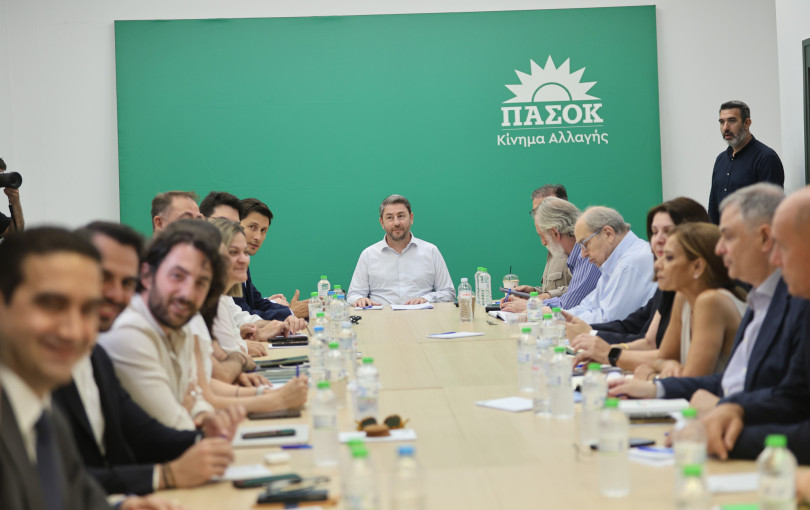 Είμαστε, μια ωραία ατμόσφαιρα! Γράφει ο... Υπόγειος Διαδρομιστής