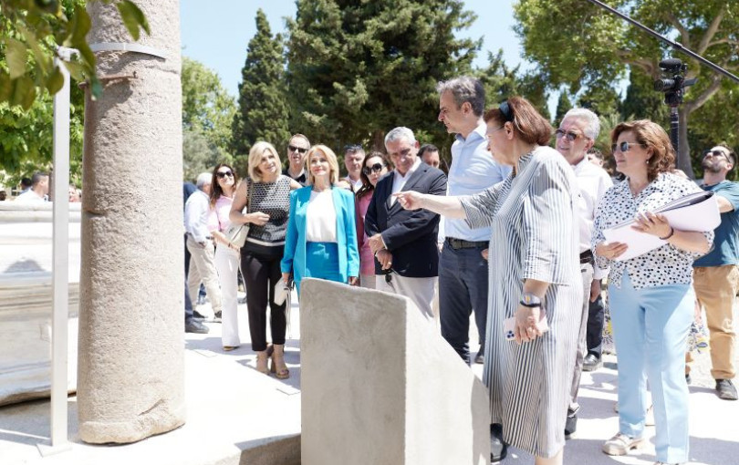 Μητσοτάκης από την Περβόλα Ρόδου: «Ανοίγει μετά από 75 χρόνια ένας μοναδικός αρχαιολογικός χώρος»