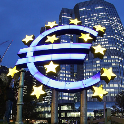 ΕΚΤ: Προτείνει ενιαία τραπεζική αγορά και ασφάλιση καταθέσεων