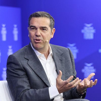 Τα… backstage του Τσίπρα (βίντεο)