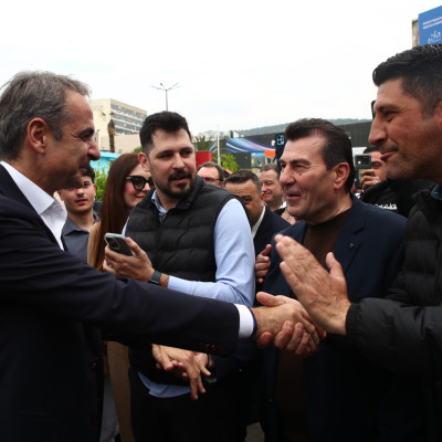 Η ανάρτηση Μητσοτάκη με μουσική υπόκρουση το Enter Sandman των Metallica