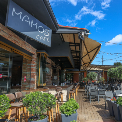 MAMOS Cafe & Cocktail Bar: Το all day αγαπημένο στέκι στο Πευκοχώρι Χαλκιδικής