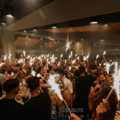 Pleasure Gastrobar: Το απόλυτο σημείο συνάντησης για μοναδικές καλοκαιρινές βραδιές