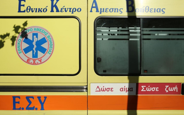 Έβγαλε ανακοίνωση η αστυνομία για το εργατικό δυστύχημα με τον διανομέα στο κέντρο της Θεσσαλονίκης