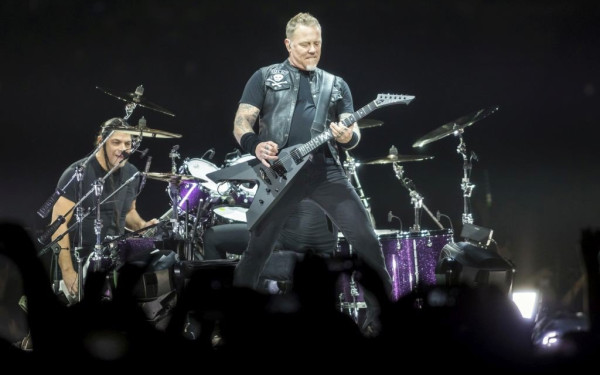 Οι Metallica δωρίζουν 100.000 στους πυρόπληκτους!  