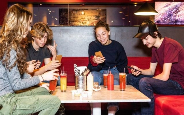 Youth Pass: Τέλος χρόνου σήμερα για τις αιτήσεις - Πότε θα δοθούν τα 150 ευρώ