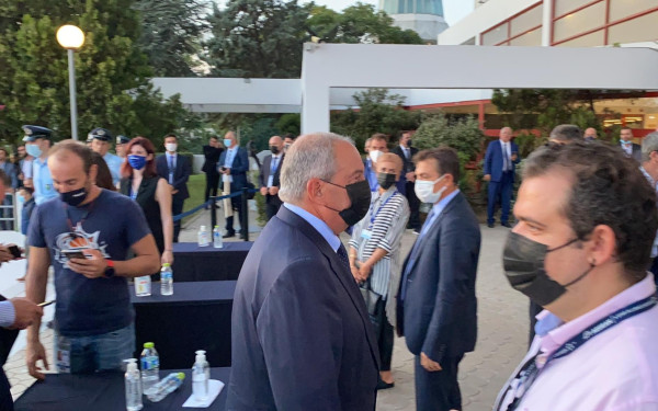Ο Σαμαράς, ο Καραμανλής και η ομιλία Μητσοτάκη (βίντεο, φωτ.)