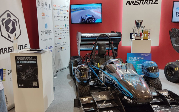 85η ΔΕΘ: Με τέρμα τα γκάζια το ηλεκτροκίνητο μονοθέσιο του ΑΠΘ... που δεν έχει οδηγό!