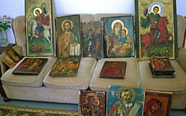Ξεκινά η δίκη για τις κλεμμένες εικόνες και Ευαγγέλια από μονές και εκκλησίες της Ηπείρου