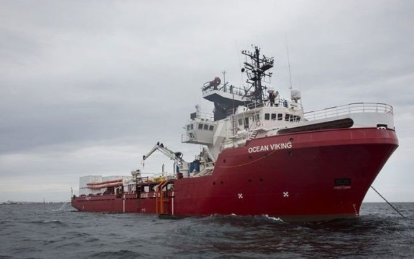 Έφτασε στο λιμάνι της Τουλόν το πλοίο Ocean Viking