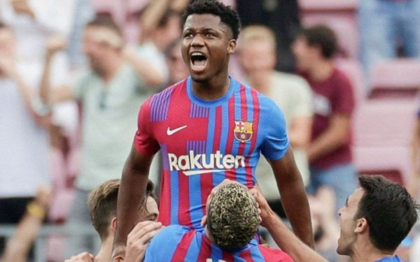 Ο Άνσου Φάτι επέστρεψε από το σκοτάδι (βίντεο)