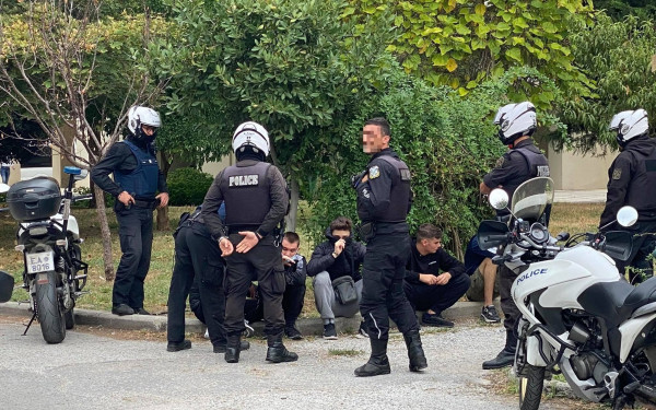 Θεσσαλονίκη: 2 συλλήψεις και 14 προσαγωγές στο κέντρο και στον δήμο Καλαμαριάς