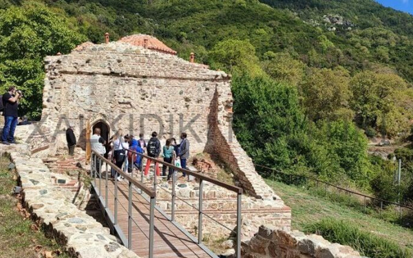 Χαλκιδική: Σχέδιο προώθησης του προσκυνηματικού και του ασημένιου τουρισμού στην Κύπρο από τον Δήμο Αριστοτέλη