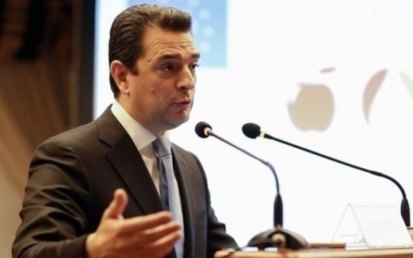 Κ. Σκρέκας: Θέλουμε τάξη στο χάος των παραπλανητικών τακτικών, όχι να καταργήσουμε τις προσφορές