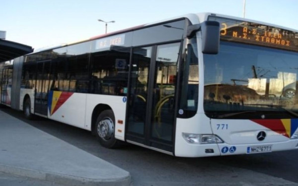 Θύματα ξυλοδαρμού έπεσαν δύο 19χρονοι σε λεωφορείο του ΟΑΣΘ