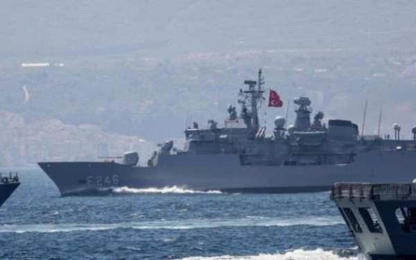 Πολεμικά πλοία στα ανοιχτά της Κάσου έστειλε η Τουρκία - Συνομιλίες των ΥΠΕΞ για να πέσουν οι τόνοι