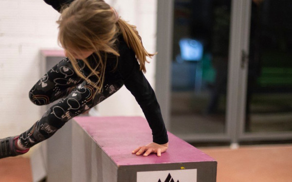 Η Θέρμη ζει στους ρυθμούς του παρκούρ (βίντεο)