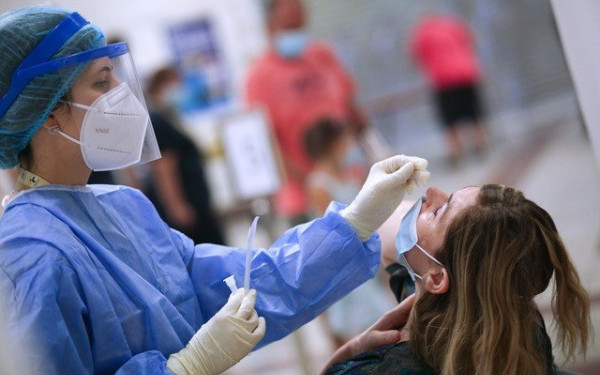 Δωρεάν rapid test COVID-19 αύριο σε 201 σημεία της χώρας