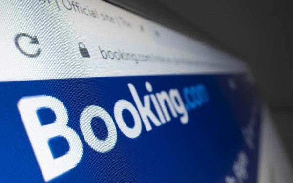 Παράταση προθεσμίας εγγραφής ξενοδοχείων στη συλλογική αγωγή κατά της Booking.com έως τις 29 Αυγούστου
