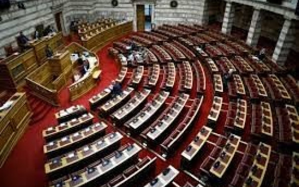 Βουλή: Και δεύτερη πρόταση για ονομαστική ψηφοφορία για το νομοσχέδιο για την ΕΥΠ