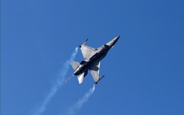 Θεσσαλονίκη: Τι ώρα θα «πετάξουν» αύριο τα F16 και το Spitfire