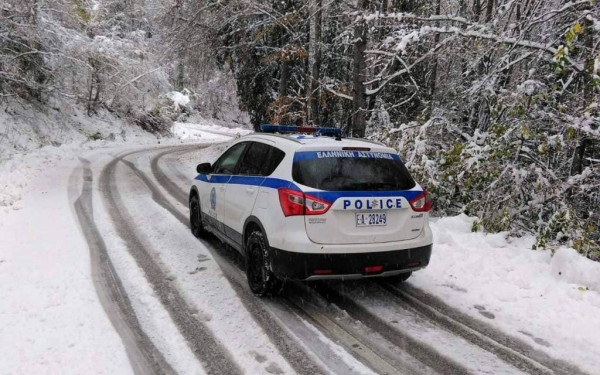 Μόνο με αλυσίδες η κυκλοφορία σε σημεία του οδικού δικτύου της κεντρικής Μακεδονίας