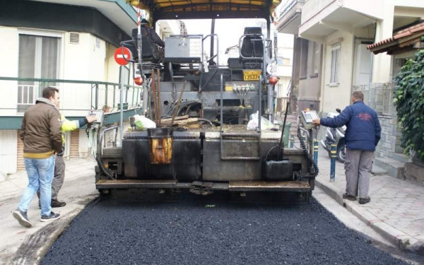 Εκτεταμένες ασφαλτοστρώσεις και νέο δίκτυο ηλεκτροφωτισμού στο δήμο Νεάπολης - Συκεών
