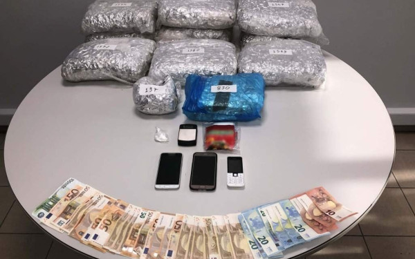 Θεσσαλονίκη: Ετοιμαζόταν να ρίξει στις πιάτσες ποσότητα ινδικής κάνναβης