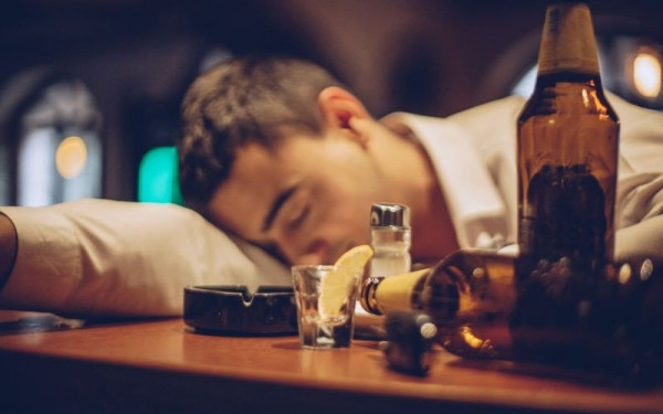 Τα... έτσουξαν στις γιορτές στη Λάρισα: Γέμισαν τα επείγοντα τα ξημερώματα