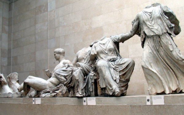 Άνω κάτω για τα γλυπτά του Παρθενώνα - Κοντά σε συμφωνία λέει το Bloomberg, διαψεύδει το υπουργείο