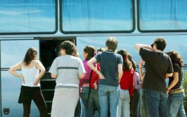 Τζανάκης: Να αναβληθούν οι πολυήμερες σχολικές εκδρομές - Προς 10.000 ημερήσια κρούσματα τέλη Νοεμβρίου