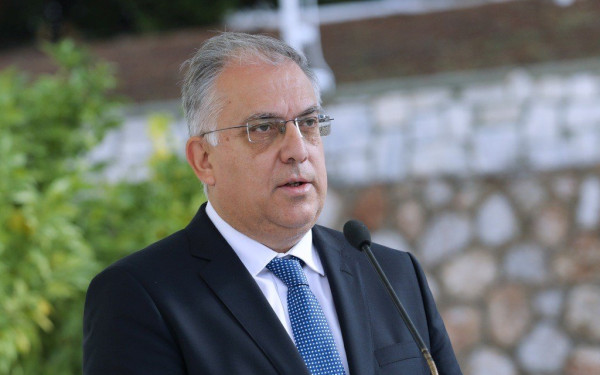 Θεοδωρικάκος: Ξεκινά άμεσα η επέκταση του φράχτη στον Έβρο -25.000 παράτυποι μετανάστες επιχείρησαν να περάσουν τα σύνορα τoν Αύγουστο