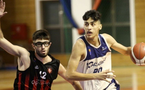 Αλέξανδρος Σαμοντούροφ: Ο επόμενος Αντετοκούνμπο; (βίντεο)