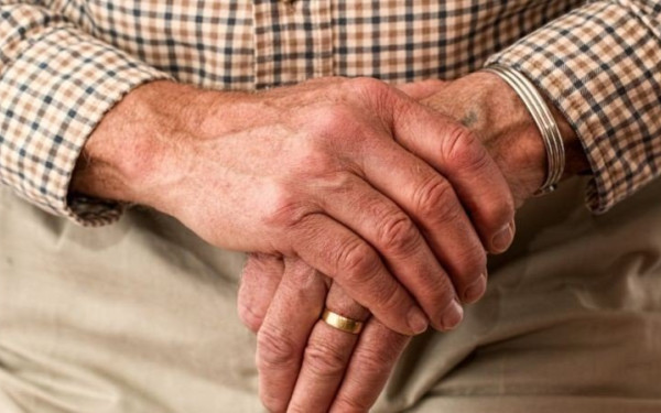 Ημαθία: Έκλεψαν ηλικιωμένο ζητώντας του να βάλει τα χρήματα σε μαξιλαροθήκη για να τα προστατέψει από «ηλεκτρολογική βλάβη»