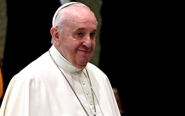 O παπάς Φραγκίσκος επέστρεψε στο Βατικανό έπειτα από εξετάσεις στο νοσοκομείο 