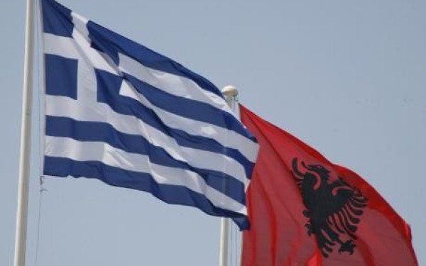 Ενός λεπτού σιγή στη Βουλή της Αλβανίας για την τραγωδία στα Τέμπη