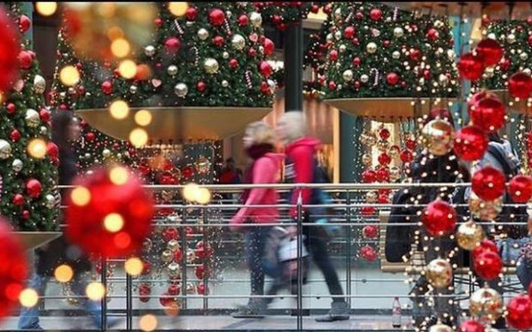 Θεσσαλονίκη: Ξεκινάει σήμερα το εορταστικό ωράριο των καταστημάτων - Ποιες Κυριακές θα είναι ανοιχτά τα μαγαζιά