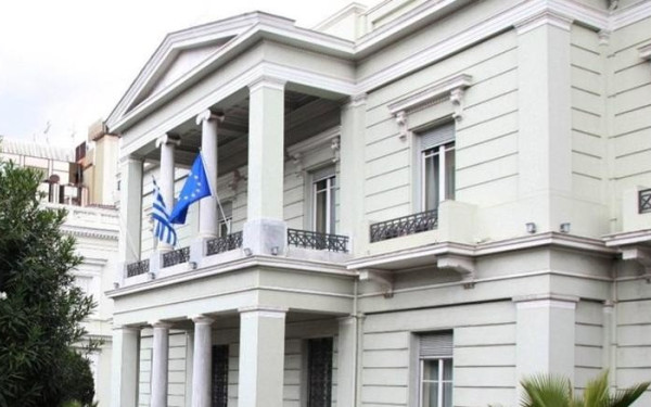 ΥΠΕΞ: Επείγουσα μια πολιτική μεταβατική διαδικασία χωρίς αποκλεισμούς για τη Συρία