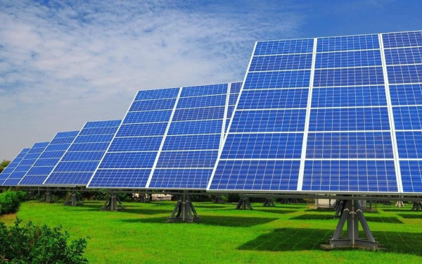 61 νέα αιτήματα για φωτοβολταϊκά πάρκα 1.559 Μεγαβάτ