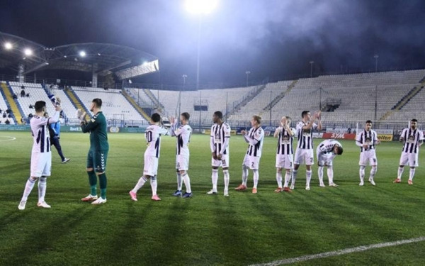 Super League: Νέα κροούσματα στον Απόλλωνα, αναβάλλεται το ματς με τον Ιωνικό