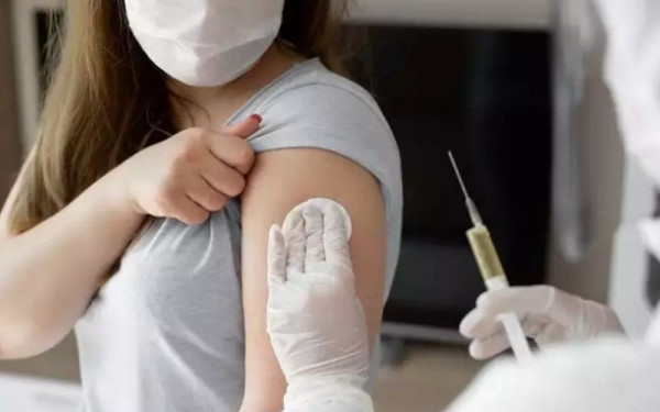 ΠΟΥ: «Απίστευτα χαμηλά» ποσοστά εμβολιασμού κατά της Covid-19 και της γρίπης - Μεγάλη η πίεση στα συστήματα υγείας