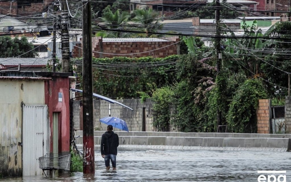 Βραζιλία: Εκατοντάδες εγκλωβισμένοι σε πλημμυρισμένες περιοχές της Σάντα Καταρίνα