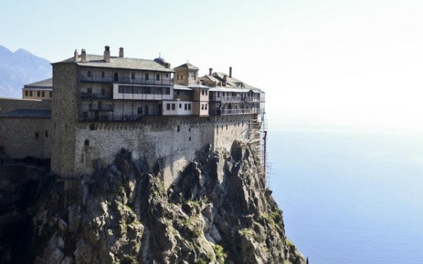 Το Άγιον Όρος στη δίνη της ρωσικής εισβολής