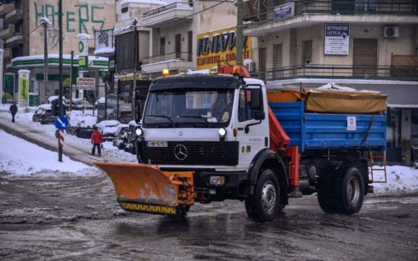 Εμφανίστηκαν τα πρώτα χιόνια στη Μακεδονία - Μήνυμα από το 112 στους κατοίκους της Δυτικής Μακεδονίας